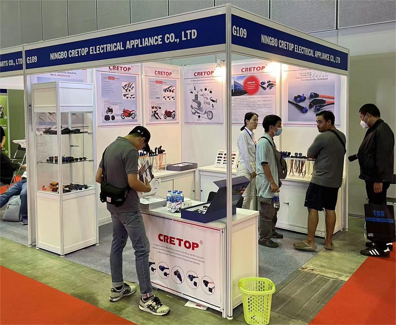 CRETOP ที่ Vietnam Autotech & Accessories